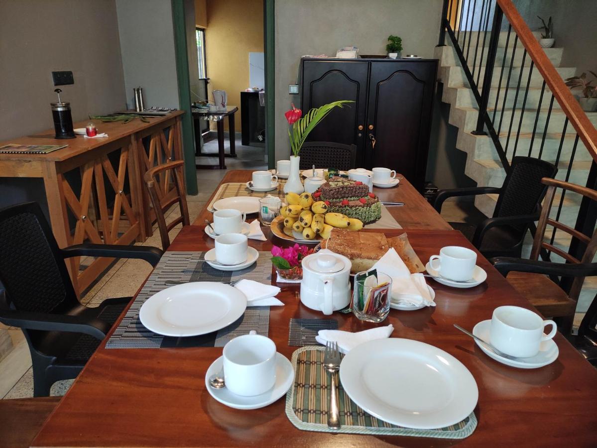 אהונגלה Kurulu Garden Hotel מראה חיצוני תמונה